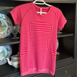 Lululemon swiftly tech size 8 pink